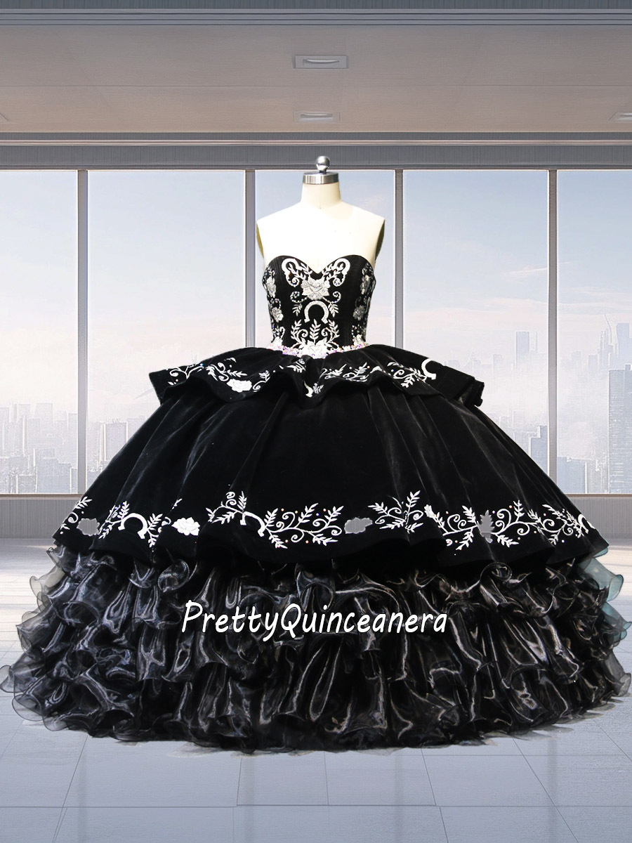 Cowgirl Black Velvet Ruffles Charro Quinceanera Dress with Silver Horseshoe Embroidery