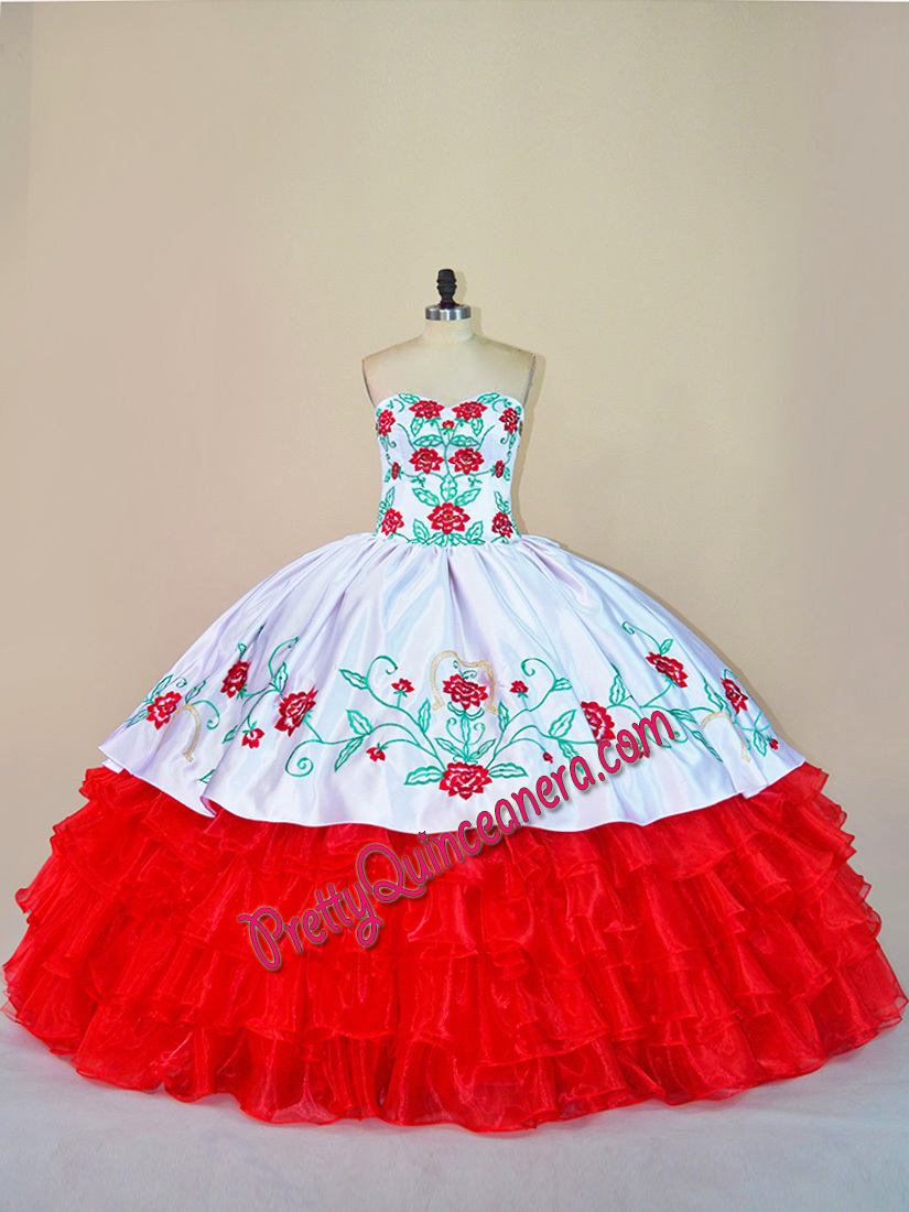 Cowgirl White Red Rose Floral Embroidery Ruffle Quince Dress Sweetheart Neckline