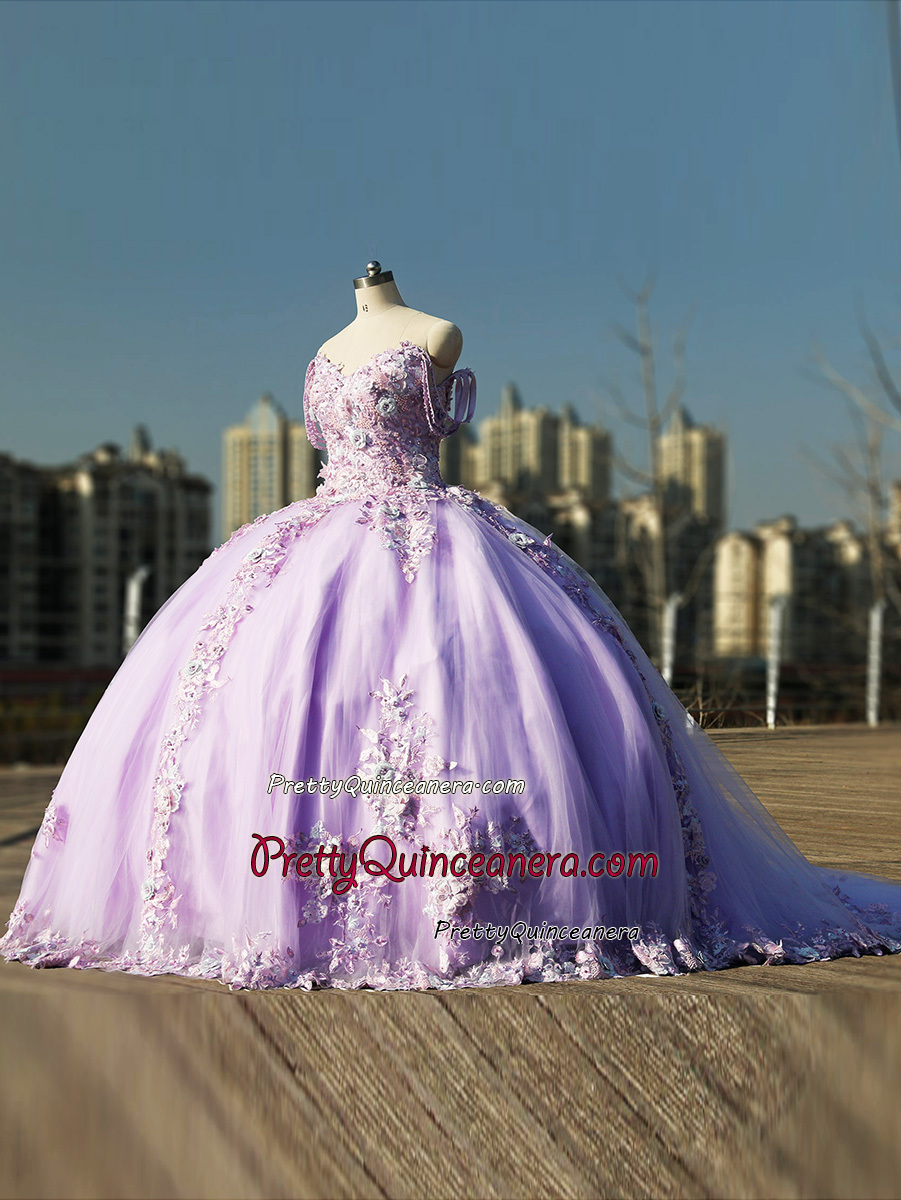 Unique Lavender Lilac 3D Flower Appliques Straps Quinceanera Dress with Sweep Train Factory Outlet